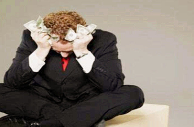 ​容易被骗钱的八字特征