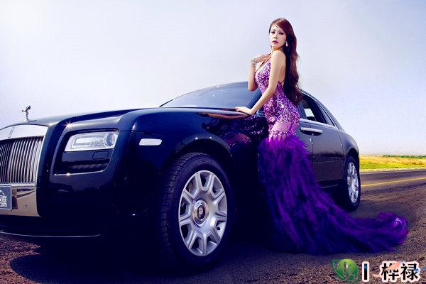 花钱大方喜欢买奢侈品的女命特征