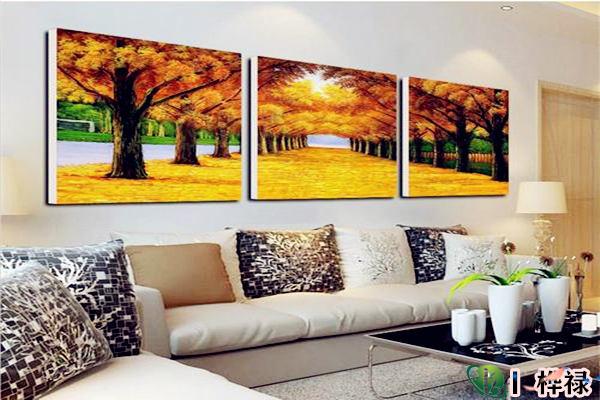 家里客厅挂什么风水画好