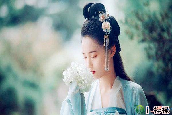 倾国倾城的女人八字特点