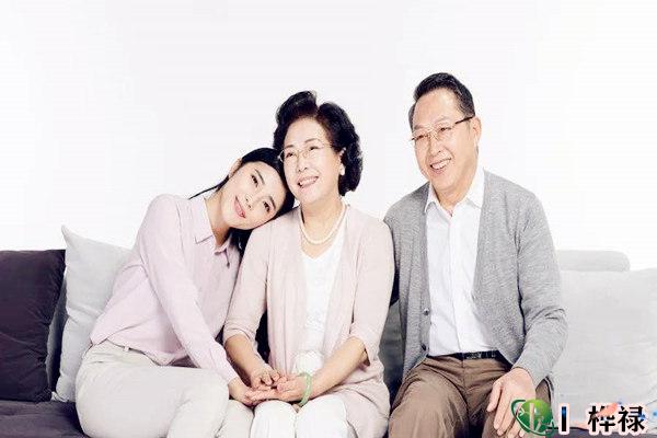 八字看哪些人父母早逝，​父母享福的八字特点