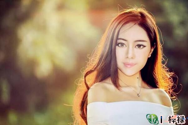 女人脖子面相的命运解析