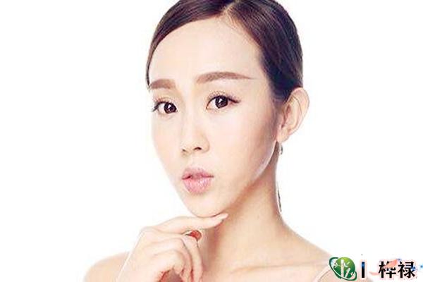 女人下巴看爱情运势