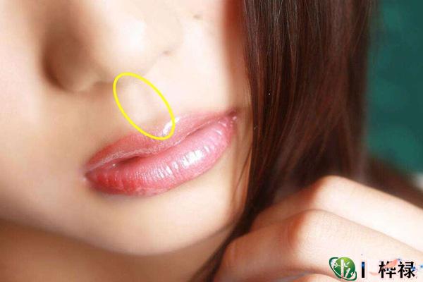 女人花心的面相特征