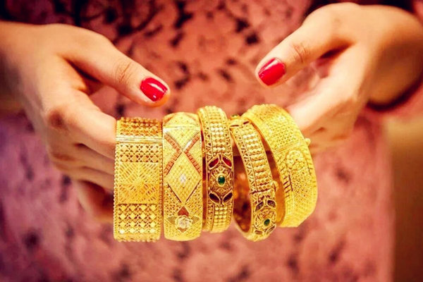 佩戴黄金首饰的风水