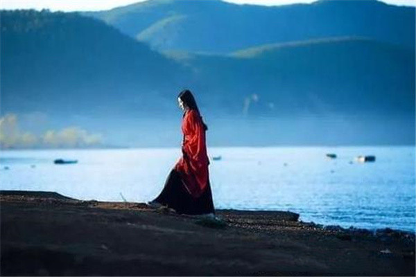 日坐比劫星的女命好吗