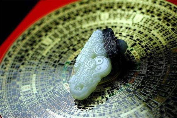 六爻测失物的方法知情人