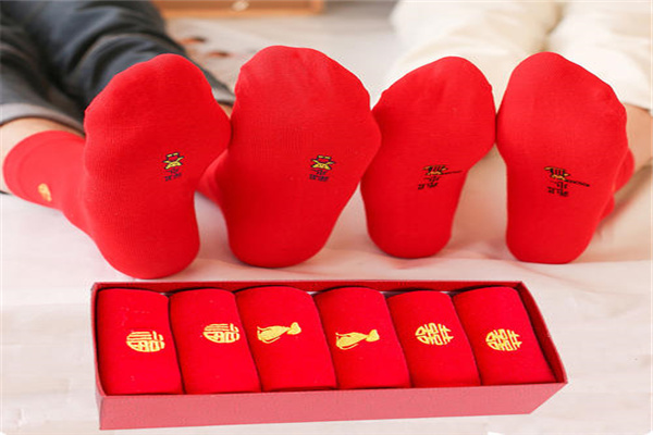 本命年为何必须要穿红色