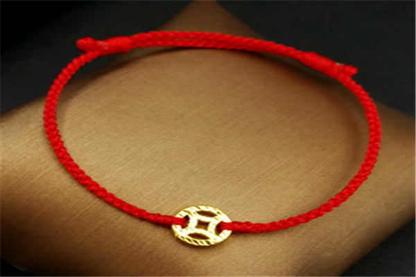 加油站旁得房子有好得风水吗(加油站旁的房子风水)