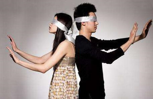 什么挂在大门口辟邪