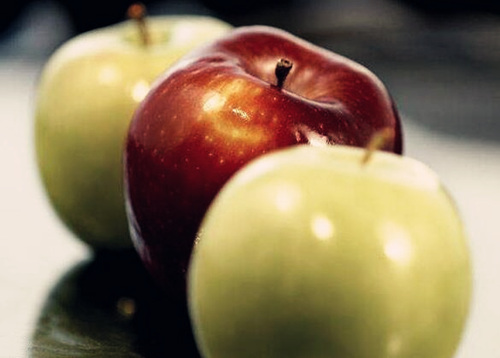 酉时出生女孩(酉时出生女孩好不好)