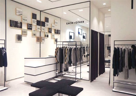 ​店镜摆放风水禁忌，在服装店镜子里聚财