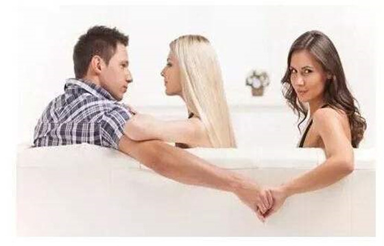 精神出轨的女命八字