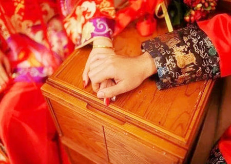 嫁给豪门女人八字什么样