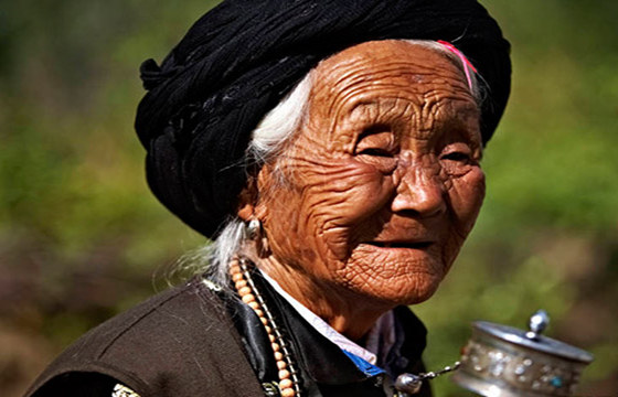 八字偏弱性格强势吗(八字弱怎么改善运势)