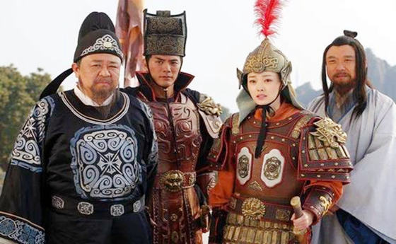 庚金生于丑月的命理剖析（庚金命几月出生最不好）