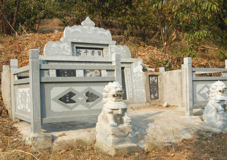 看墓地风水好坏的诀窍