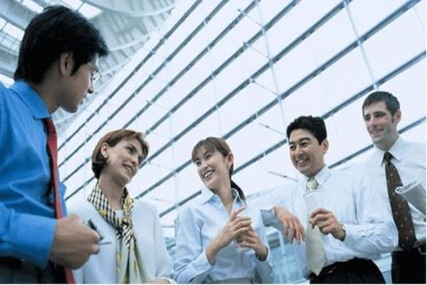 八字比肩在各柱的命理分析