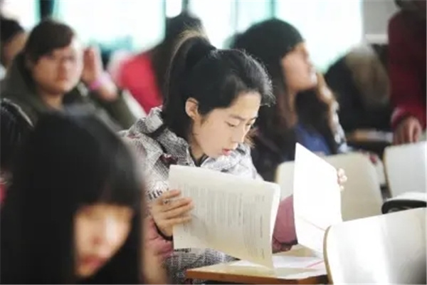 六爻测升学考试方法