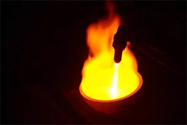 虚荣心强的八字（虚荣心强的八字特征）