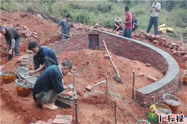 三年新坟对后人会产生影响了吗