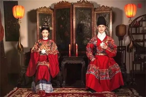 八字干支看配偶情况