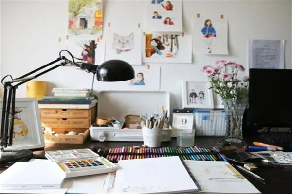 ​书桌设计用品怎么摆放风水好