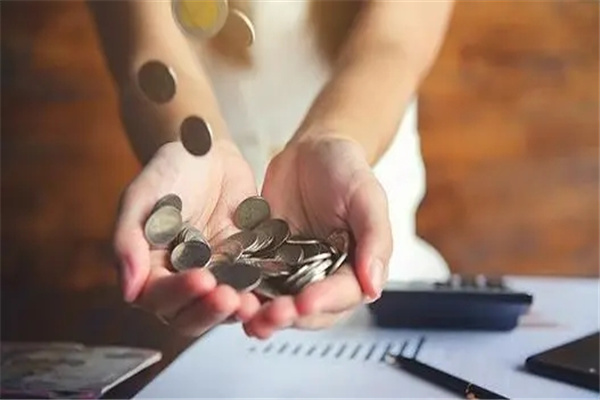 八字喜忌看一个人赚钱能力高低