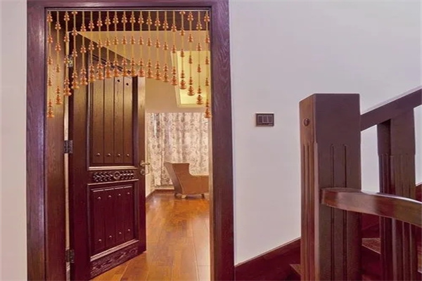 风水帘挂在大门口要注意什么