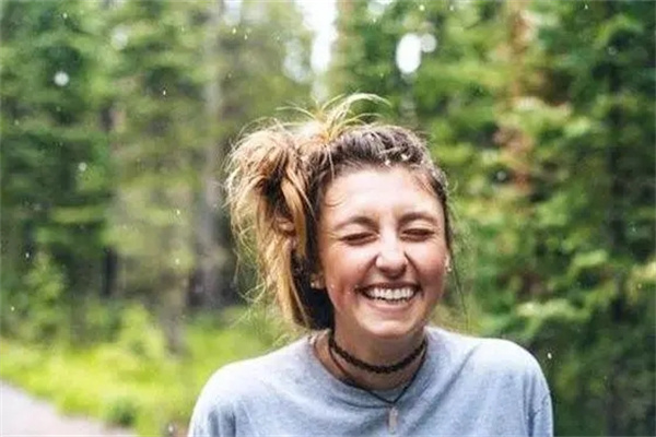 性格外向开朗的八字特征