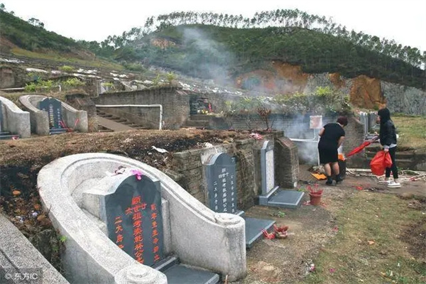 阴宅风水：入坟断口诀