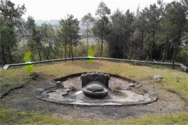 六爻测阴宅风水吉凶