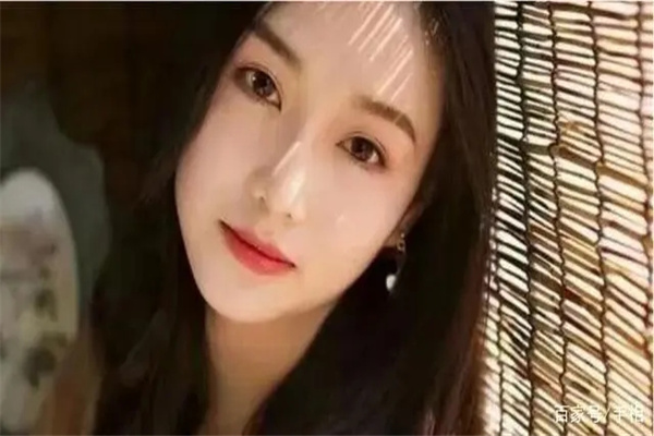 持家好女人五官相貌