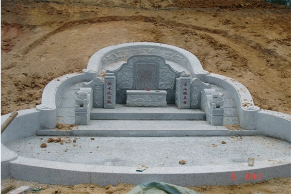 墓碑的最佳方向是什么