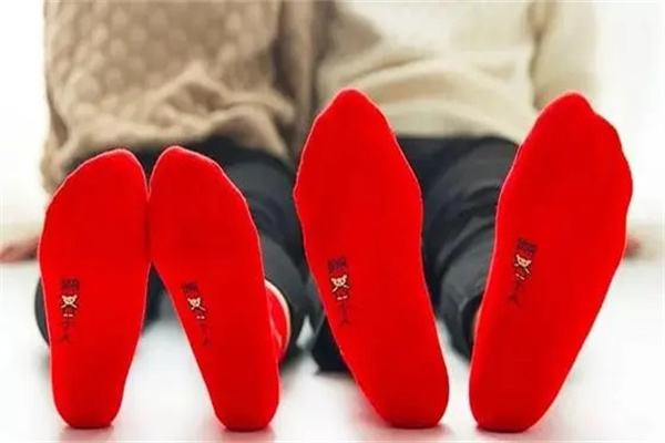 本命年穿红色的原因