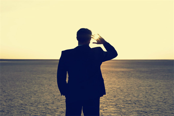 八字中的事业坎坷怎么化解（八字中的事业坎坷怎么化解呢）