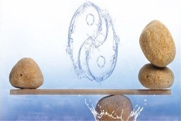 八字中和时如何取用神（八字中和怎样取用神）