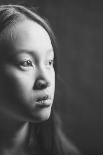 情场坎坷的女子面相(情场坎坷的女子面相图片)