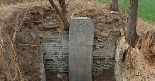 坟墓里放铜狮子摆放风水