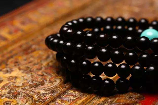 饿木命适合什么颜色