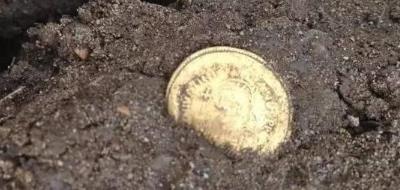 土多金埋的八字特征