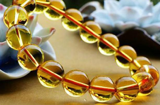 土命的人适合佩戴什么