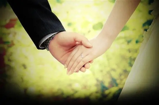 女生比劫日出生的婚姻状况分析