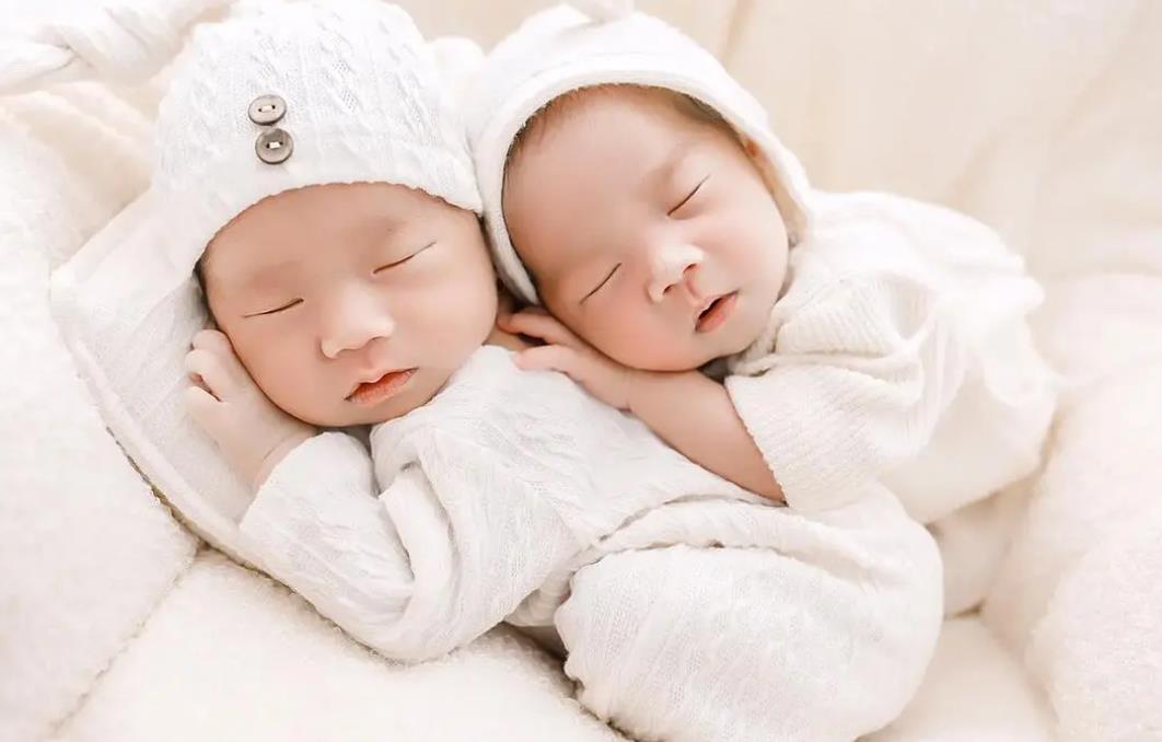 命理解释双胞胎八字相同命不同