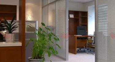 办公对着门怎么风水解决