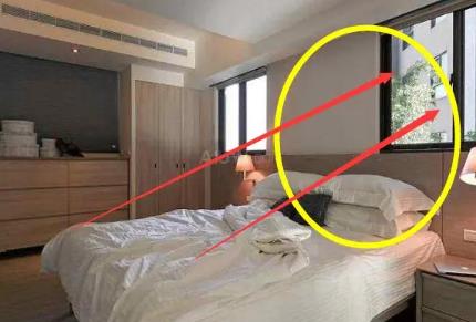 床对窗要怎么化解