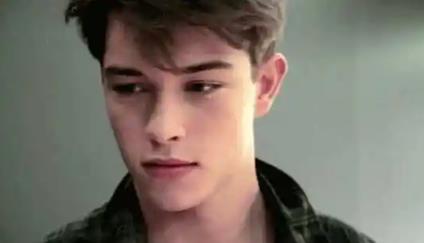 八字中影响长相帅气的因素