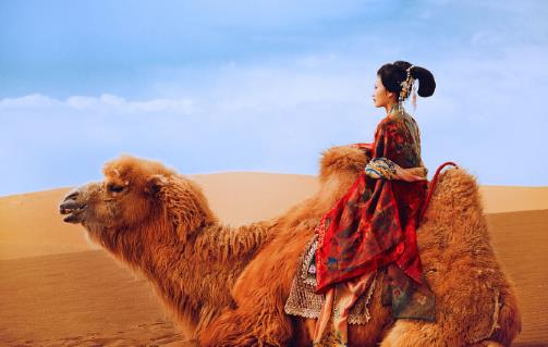 八字没有食伤的女命特征