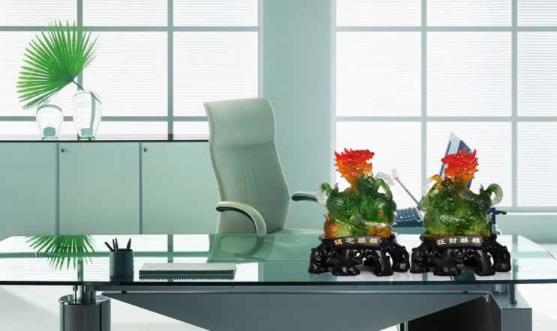 办公桌摆放在什么位置招财