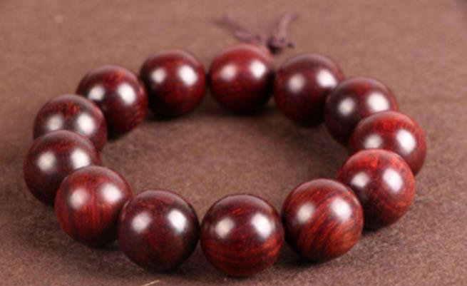 五行缺木的人适合佩戴的饰品